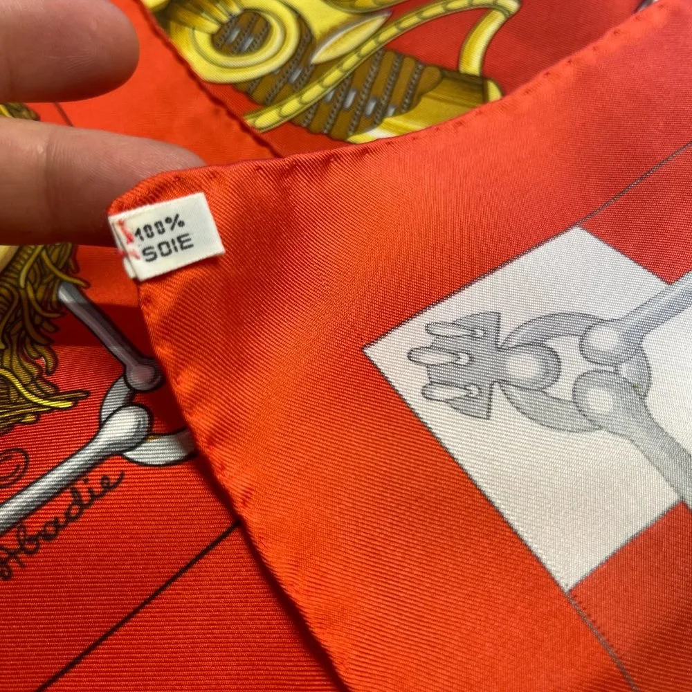 Hermes Scarf Authentic 90cm  reds silk - Picture 4 of 4